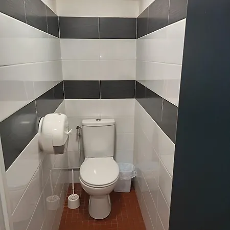 ספינת מלון Sur Un Grand Voilier Confortable A